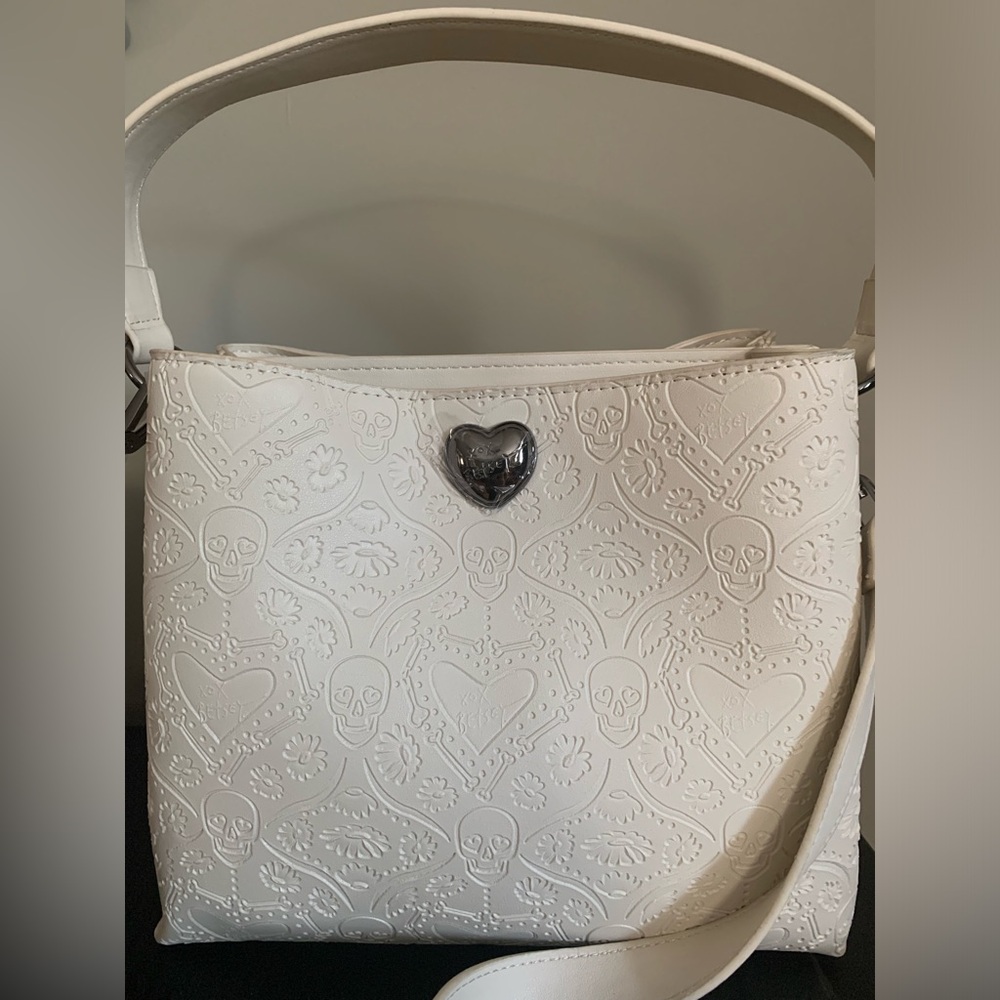*smaller* Betsey Johnson skull embossed crossbody or satchel purse halloween - Picture 2 of 15